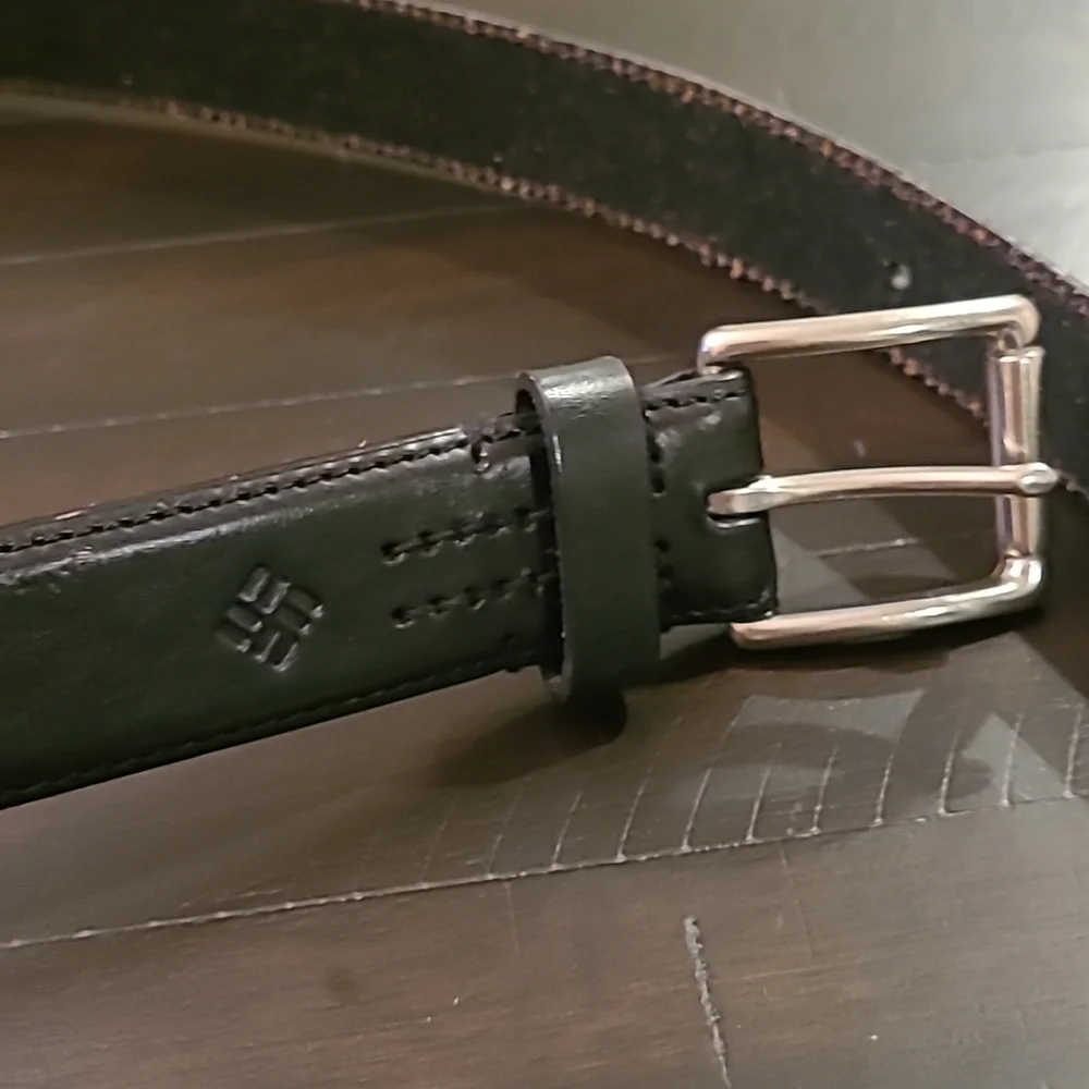 Columbia Sportswear Size 32 Black Belt